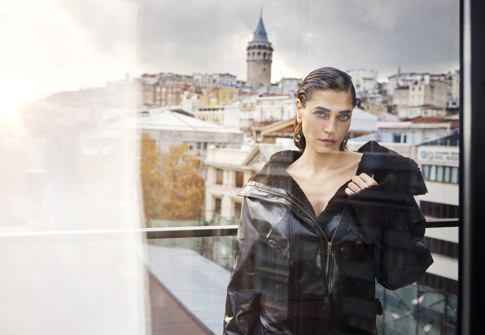 Kun x Öznur Serçeler — Sefa Yamak commercial & fashion photographer